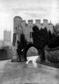 Lincoln Gate