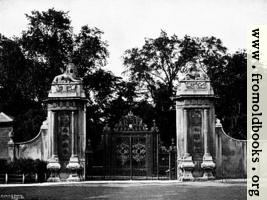 The Lion Gates, Hampton Court